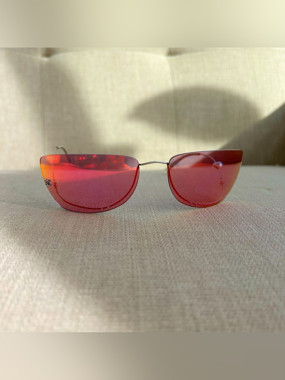 Authentic 90’s Vintage Chanel Pink Rimless Shield Sunglasses - Picture 5 of 16